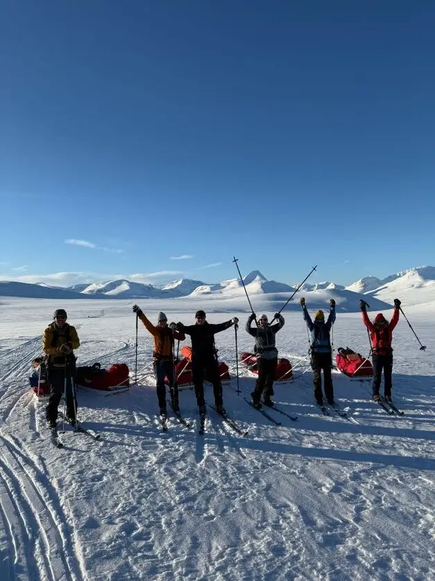 Revontulia tunturissa, gappohytta, barras, isdalen, Kolmen valtakunnan hiihtovaellus. Kolme valtakuntaa. Ruotsin suurtunturit. Hiihtovaellus 2026, Haltin huipulta Käsivarren erämaa, talvivaellus, kaamosvaellus, talviretkeily. hiihtovaellus haltille, halti, hiihtovaellus halti, haltin talvireitti, talvireitti käsivarren erämaa, hiihtovaellusvarusteet,
Hiihtovaellus, Patvinsuon kansallispuisto. Patvinsuo, Hiihtovaellusvarusteet, hiihtovaellus 2026, Varusteet hiihtovaellukselle. talvivaellus,
Hiihtovaellus, revontulet, hiihtovaellus varusteet, hiihtovaellus 2026, hiihtovaelluksella elämyksiä,  hiihtovaellus kebnekaisen kierros. Vuokravarusteet, varusteiden vuokraus, talviteltta, talviteltan vuokraus, ahkion vuokraus, opastettu vaellus, ohjattu hiihtovaellus. Hiihtovaellusvarusteet lainaan, hiiihtovaellusvarusteiden vuokraus, talvimakuupussi, talvimakuualusta, keitinlaatikko, bensakeitin, MSR, Thermarest, MSR whisperlite. Jemtlander, Jemtlander ahkio, Jemtlander 17, 