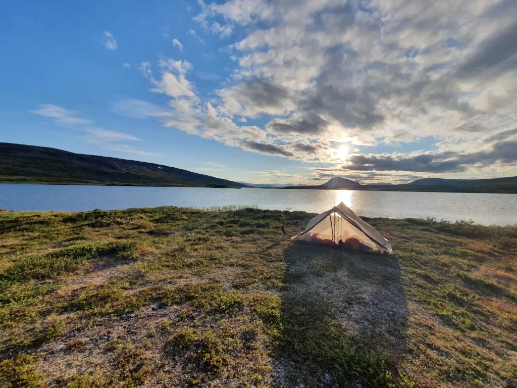 Halti, Haltin vaellus, vaellus Haltille. Käsivarren erämaa, erämaavaellus, Saivaara, Meekonlaakso, Meekojärvi, vaellus 2026, kalottireitti, Suomen korkein kohta. 